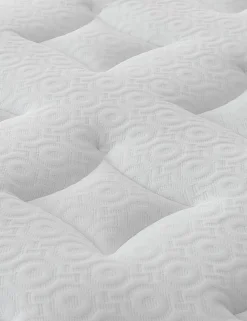2000 Memory Foam Pocket Spring Medium Mattress
