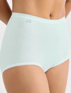 3 Pack Basic+ Cotton Rich Briefs