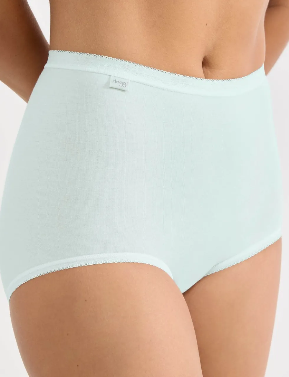 3 Pack Basic+ Cotton Rich Briefs