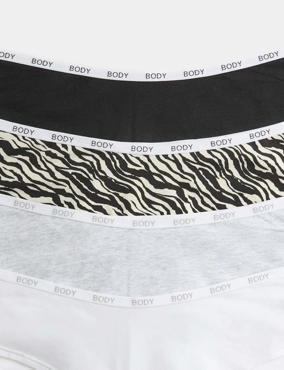 4 Pack Cotton Rich Hipster Knickers
