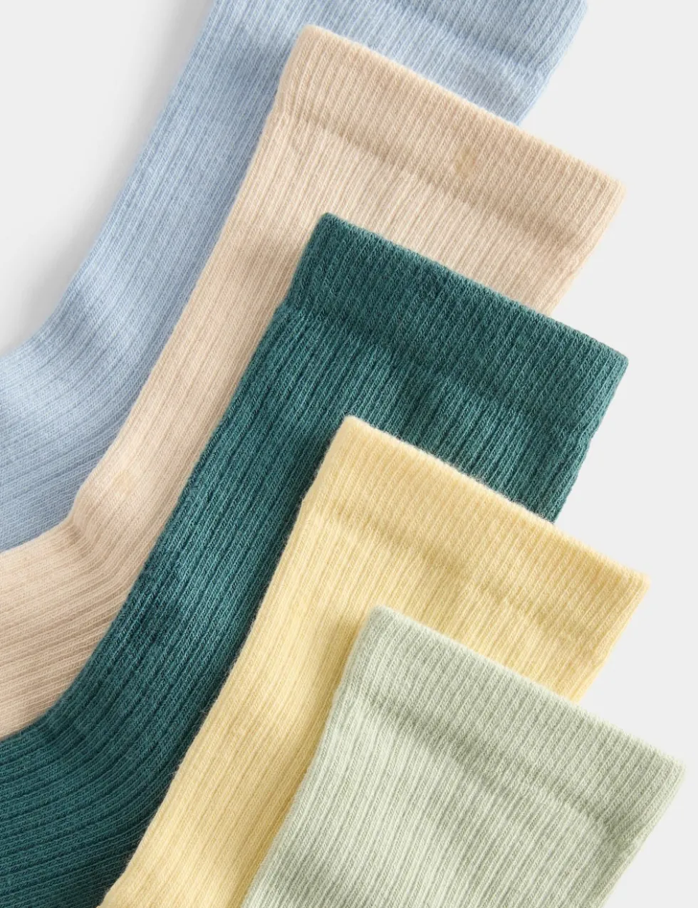 5 Pack Cotton Rich Weekend Collection Socks (6 Small-7 Large)