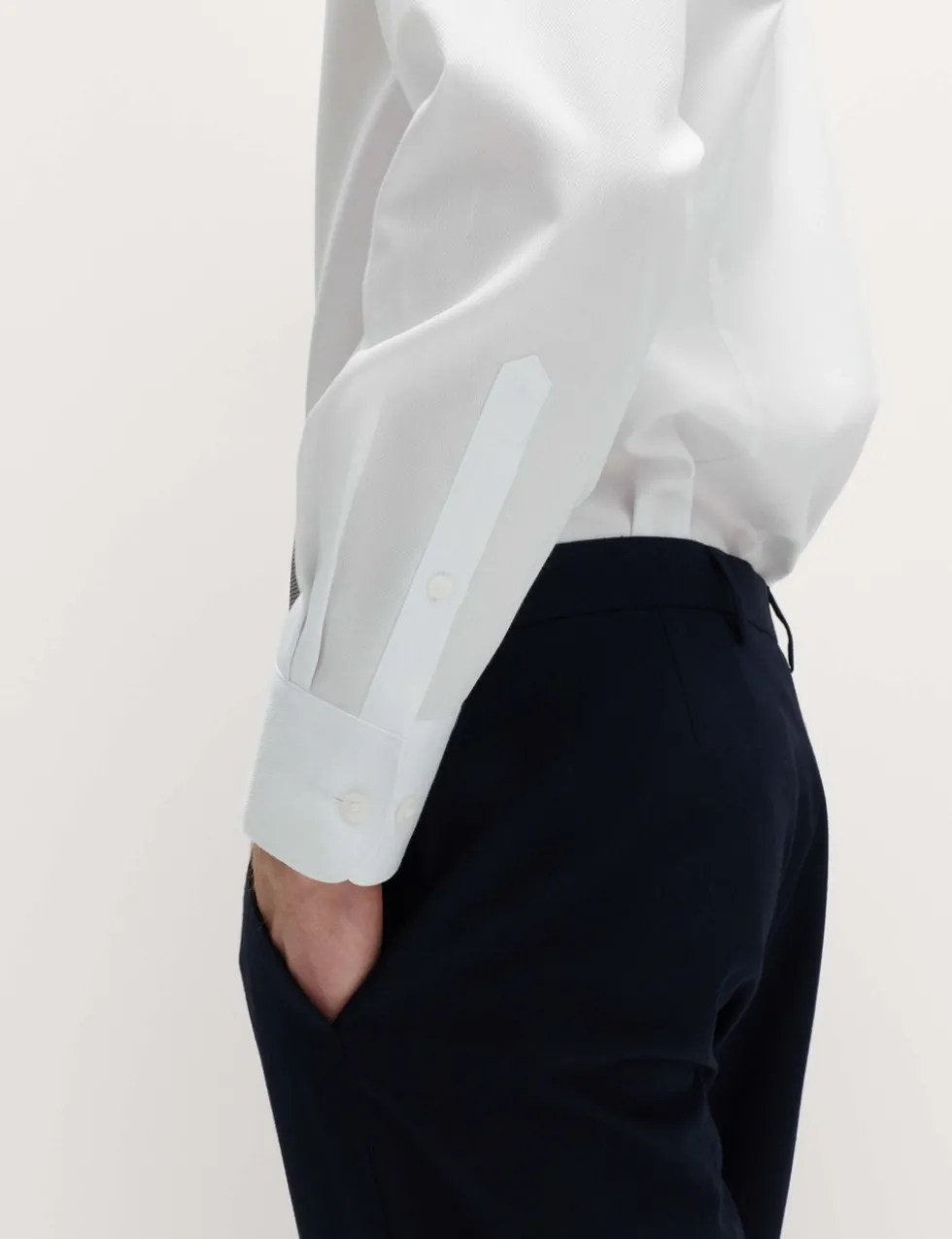 2 Piece Slim Fit Easy Iron Shirt & Tie Set