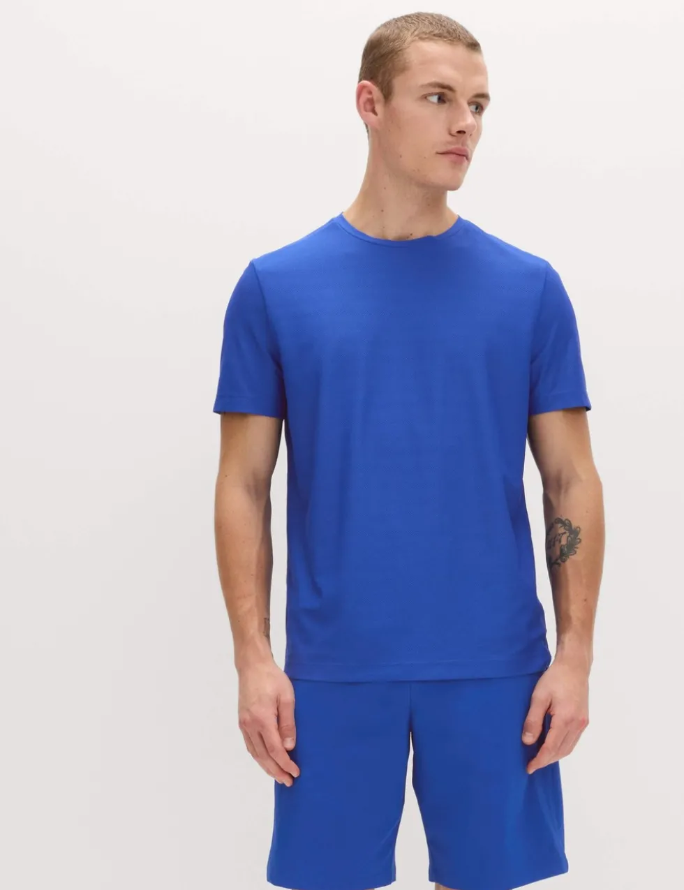 Activewear Jacquard Mesh Stripe T-Shirt