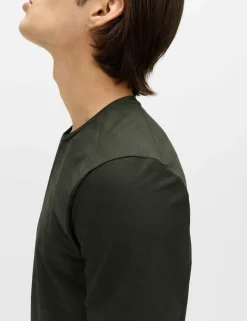 Activewear Jacquard Mesh Stripe T-Shirt