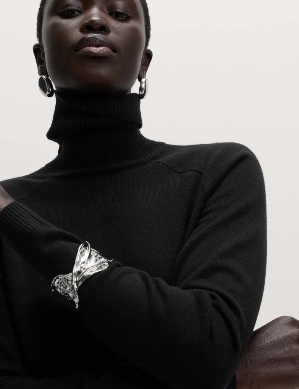 Air-Yarn Roll Neck Jumper