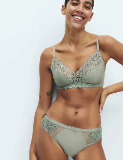Amelia Lace Non Wired Full Cup Bra (A-E)