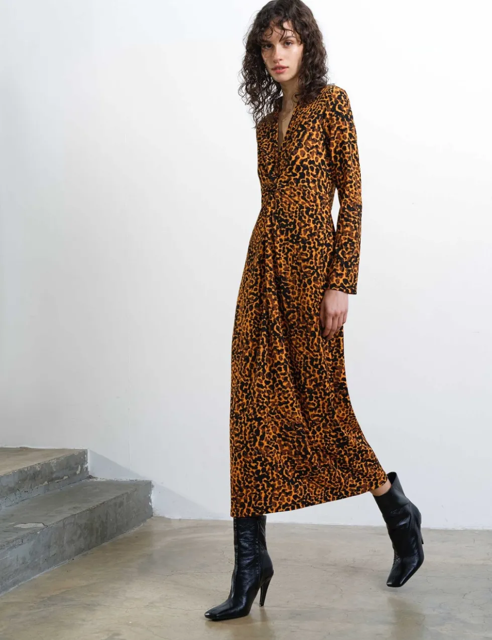 Animal Print Textured Collared Midi Column Dress