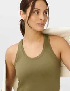 Athlete Seamless Fitted Vest Top
