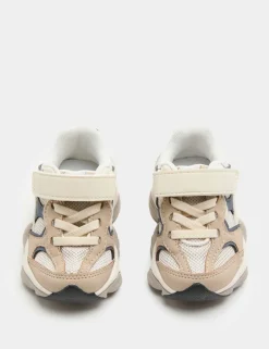 Baby Chunky Riptape Trainers (3 Small - 4 Small)