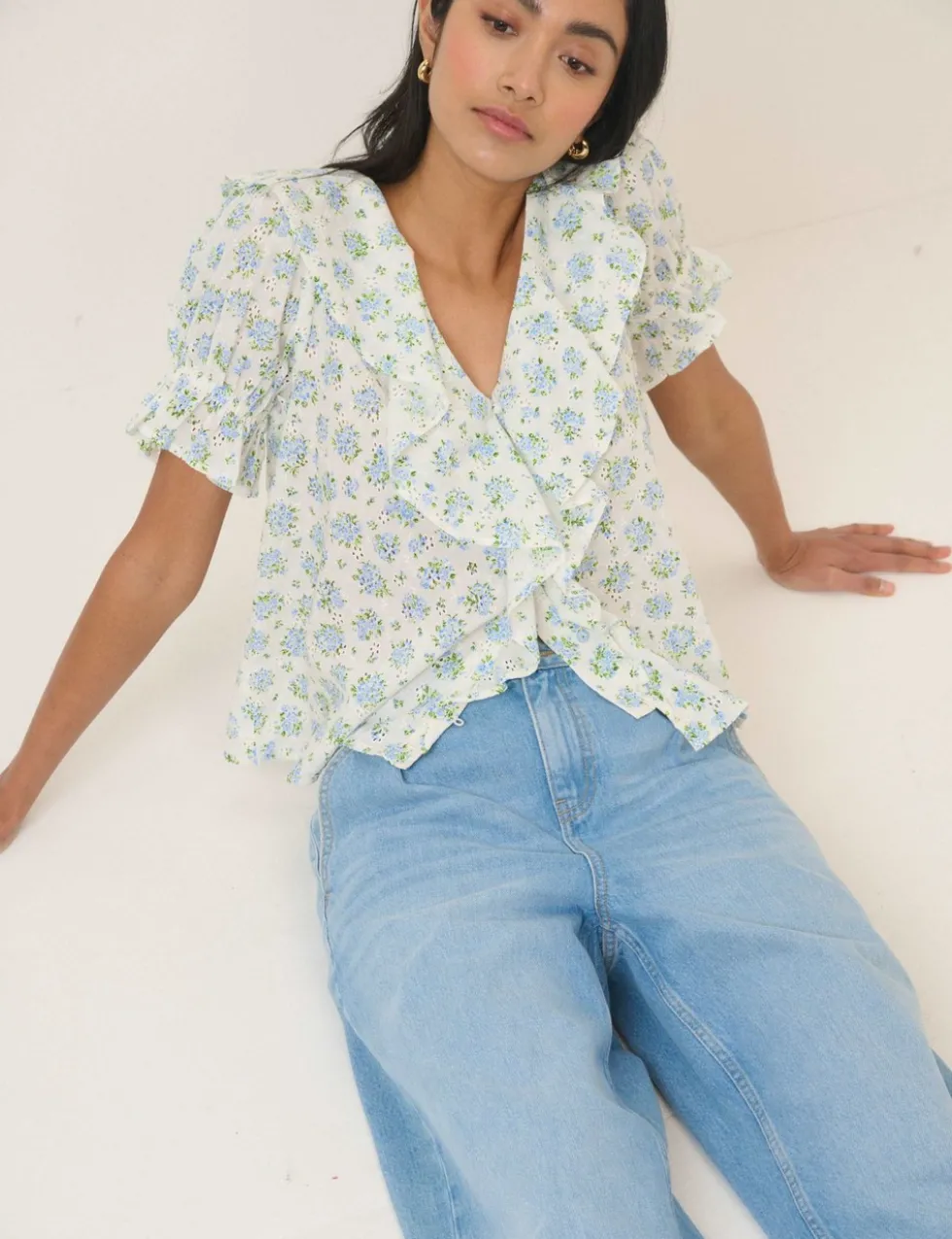 Barrel Wide Leg Jeans