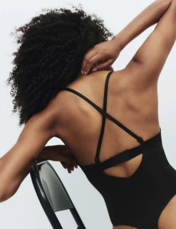 Body Invisibles™ Plunge Shaping Body (A-DD)