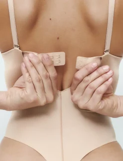 Body Invisibles™ Plunge Shaping Body (A-DD)