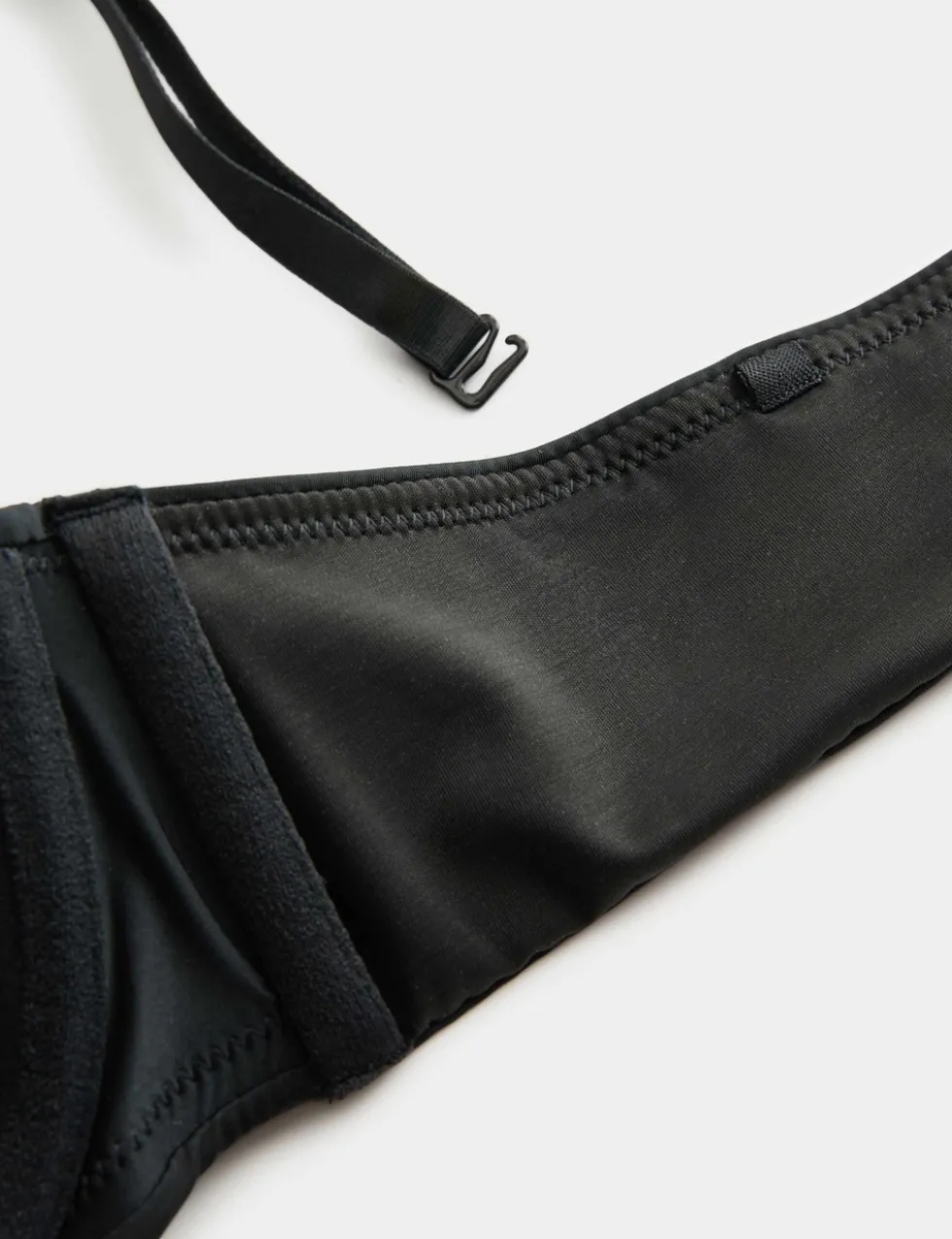 Body Invisibles™ Wired Strapless Bra (A-E)