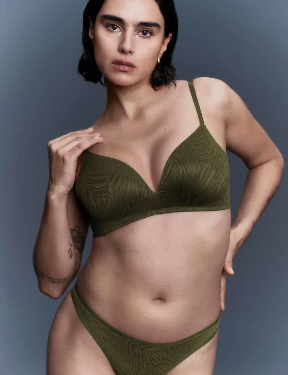 Body Lace Non Wired Plunge Bra (A-E)
