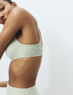 Body Soft™ Wired Plunge T-Shirt Bra A-E
