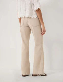 Bootcut Jeans
