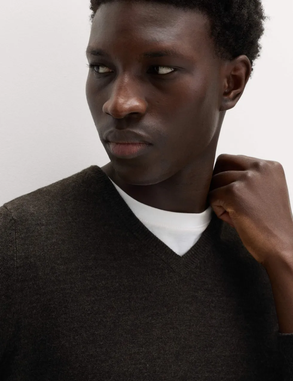 Cashmilon™ V-Neck Jumper