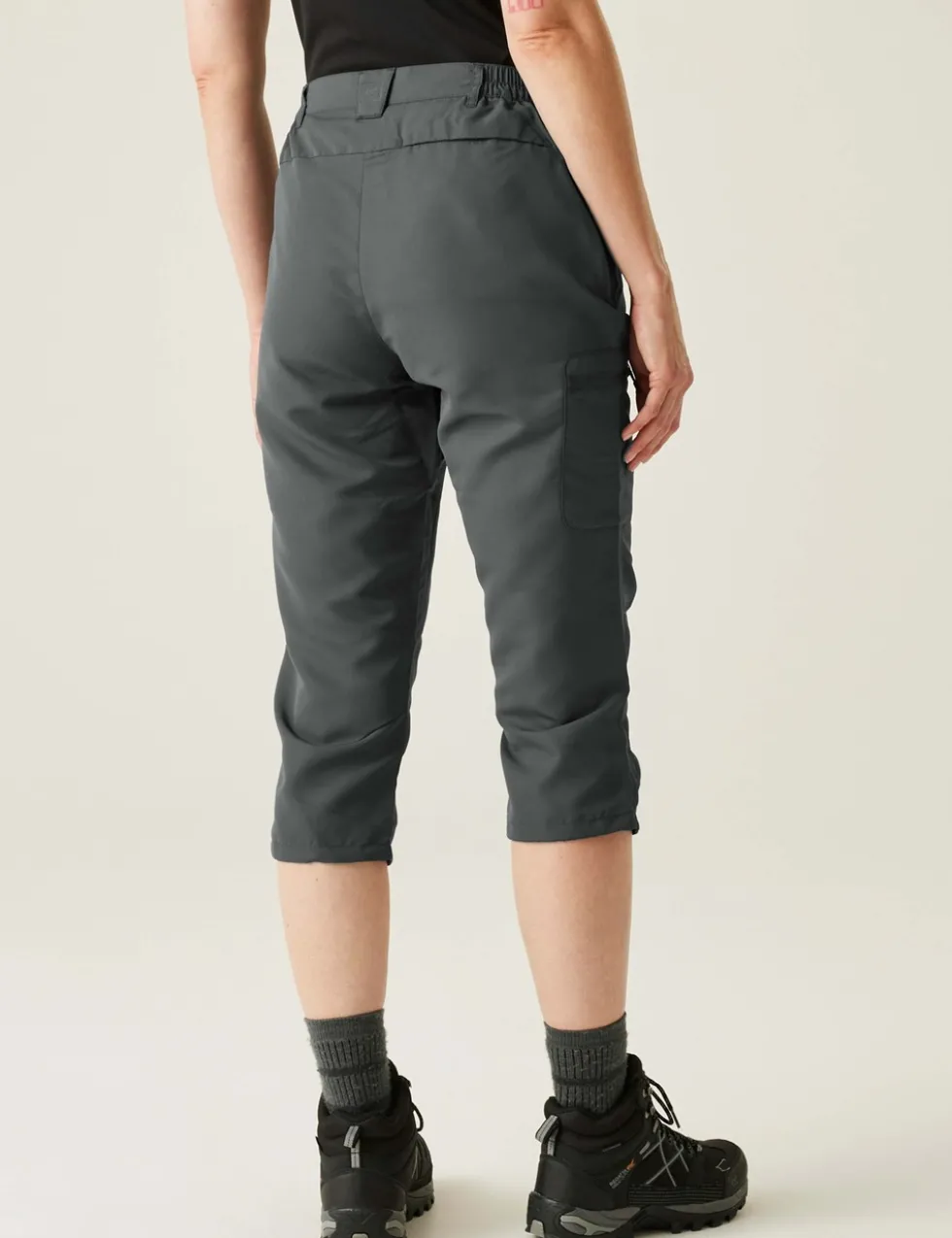 Chaska III Capri Cropped Walking Trousers