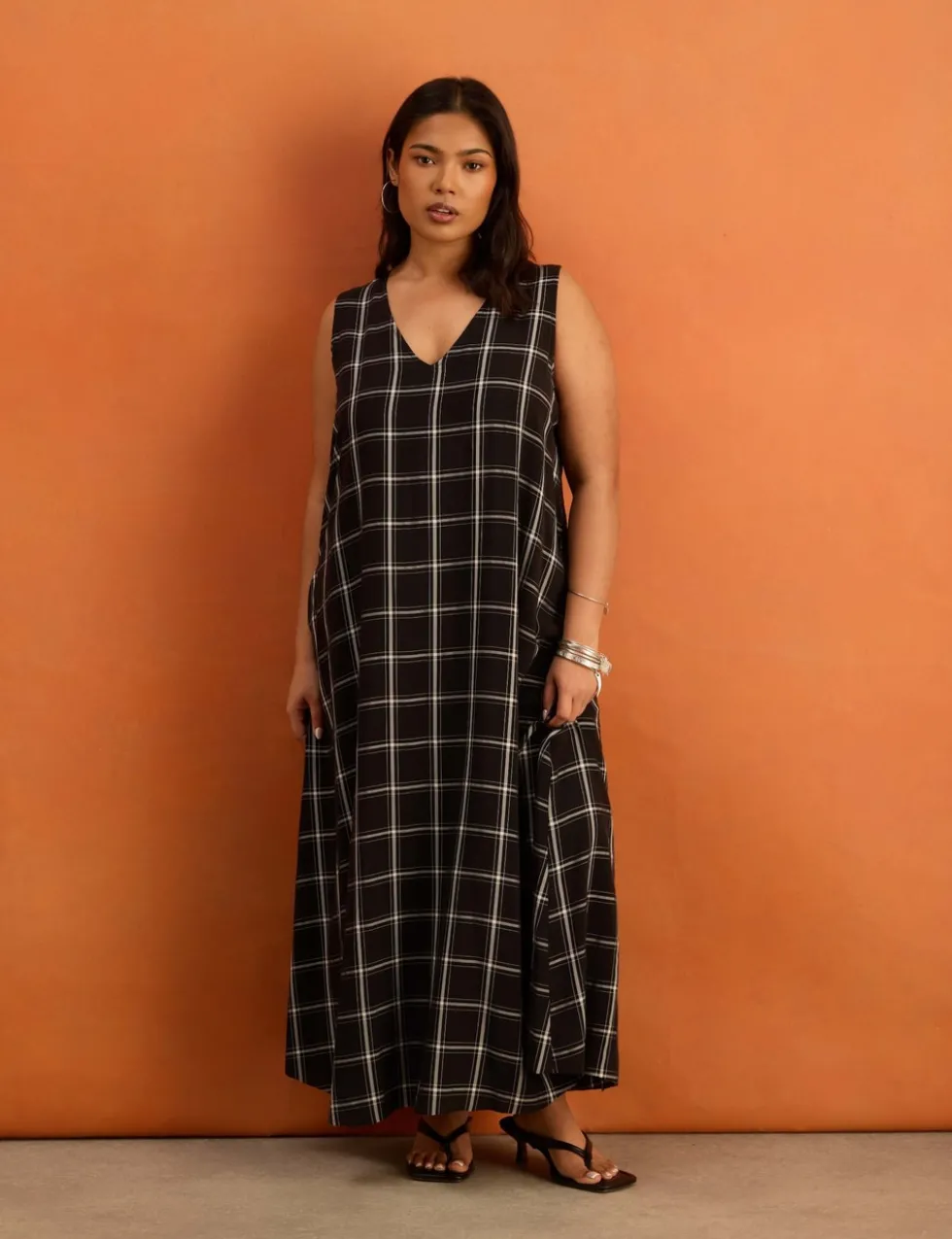 Checked V-Neck Maxi Smock Dress