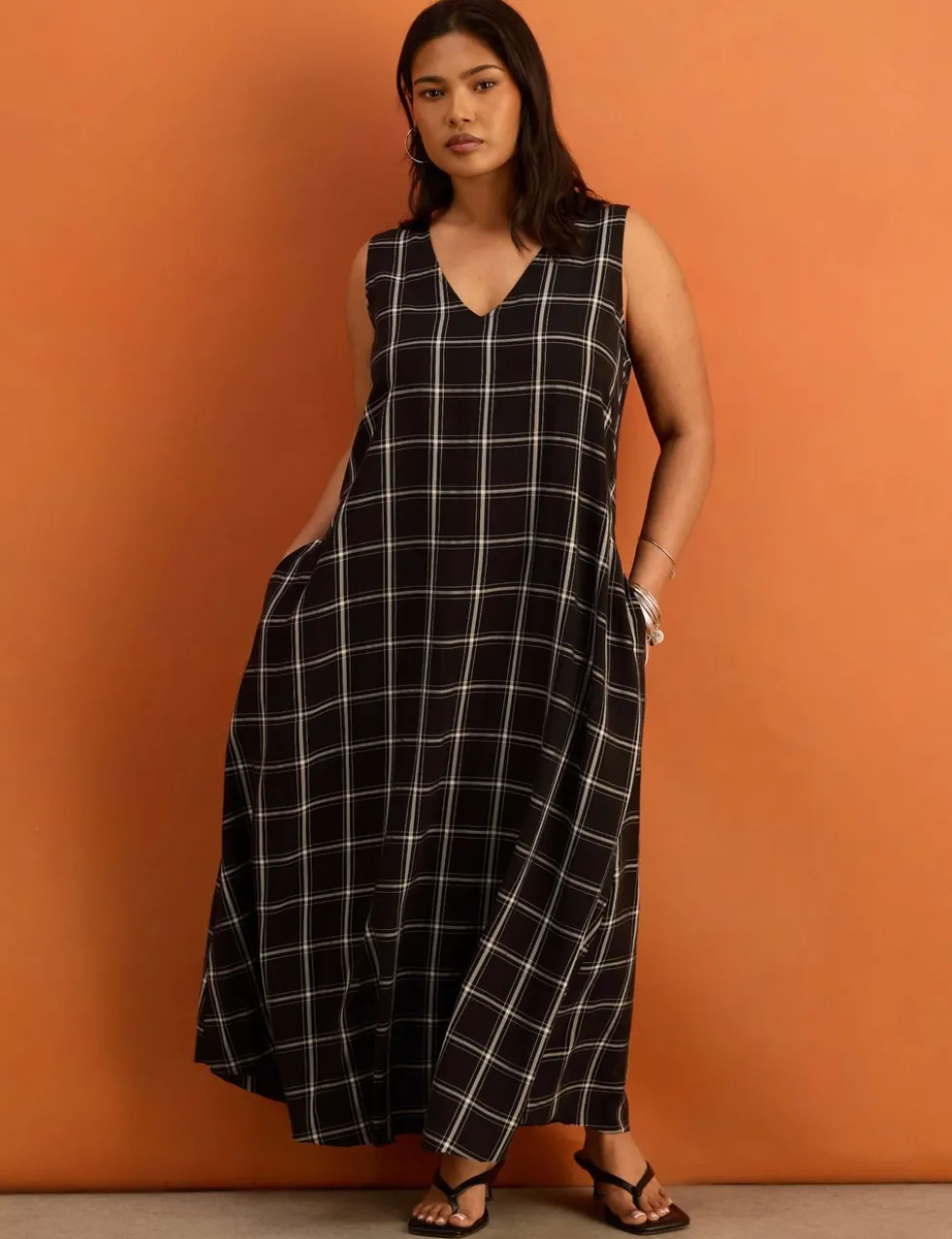 Checked V-Neck Maxi Smock Dress