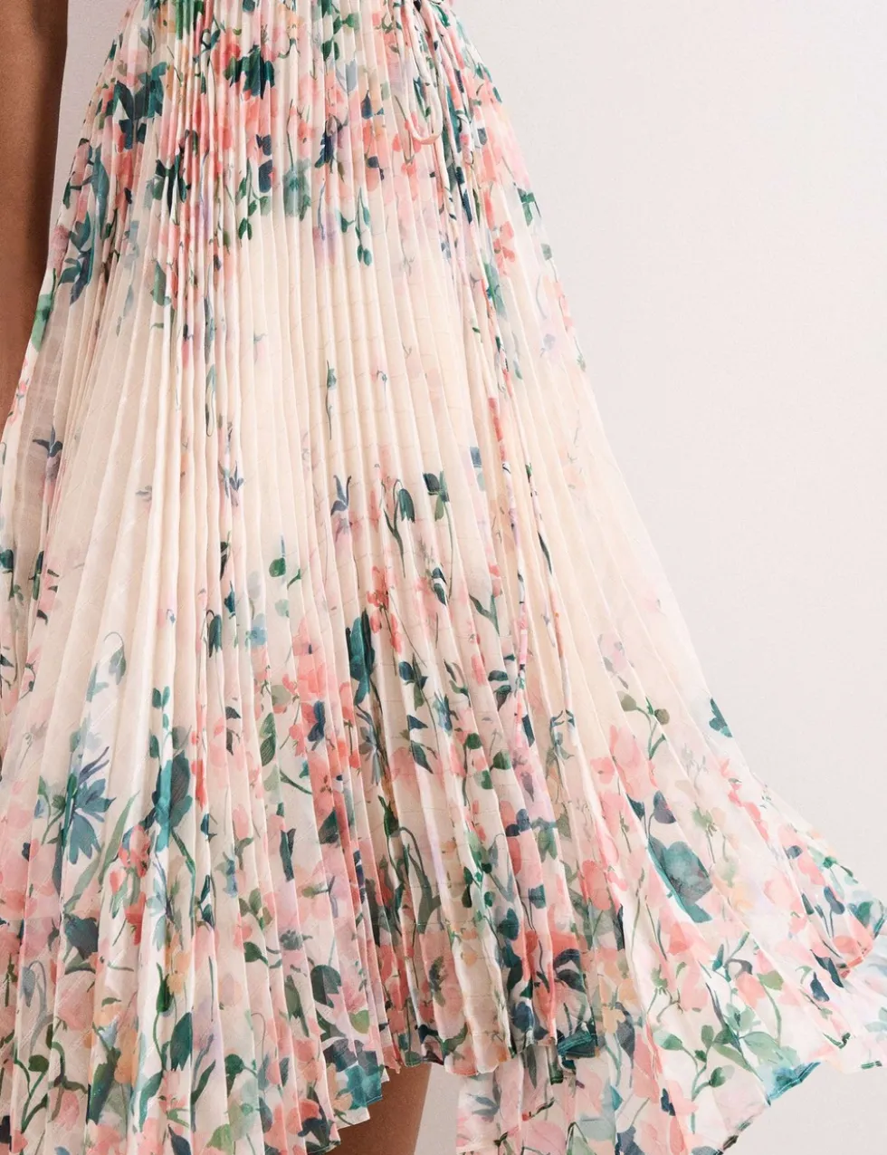 Chiffon Floral Pleated Midi Tea Dress