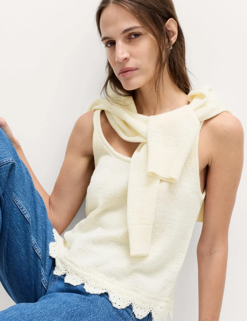 Cotton Blend Lace Detail Cropped Knitted Vest