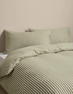 Cotton Blend Simple Stripe Bedding Set