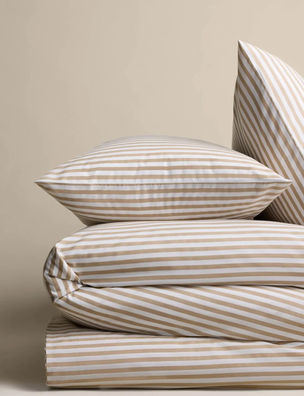 Cotton Blend Simple Stripe Bedding Set