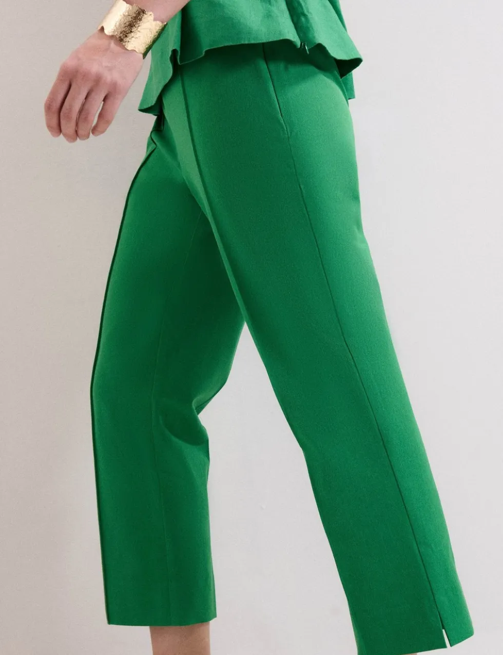Cotton Blend Slim Fit Cropped Trousers