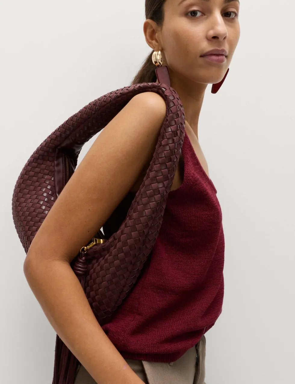 Cotton Blend Textured Scoop Neck Knitted Vest