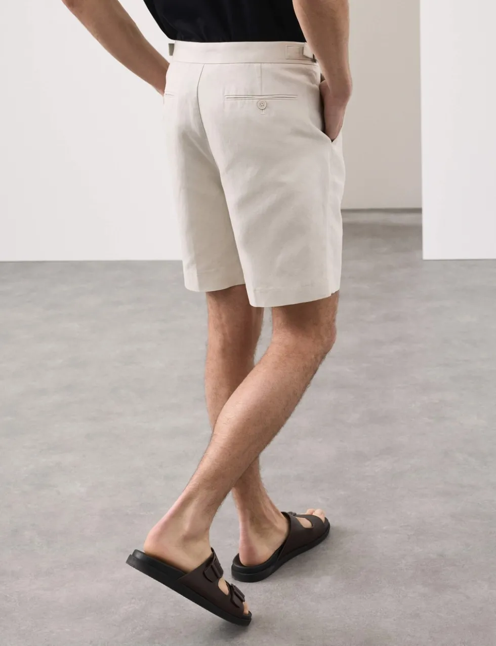 Cotton Linen Blend Pleat Front Shorts