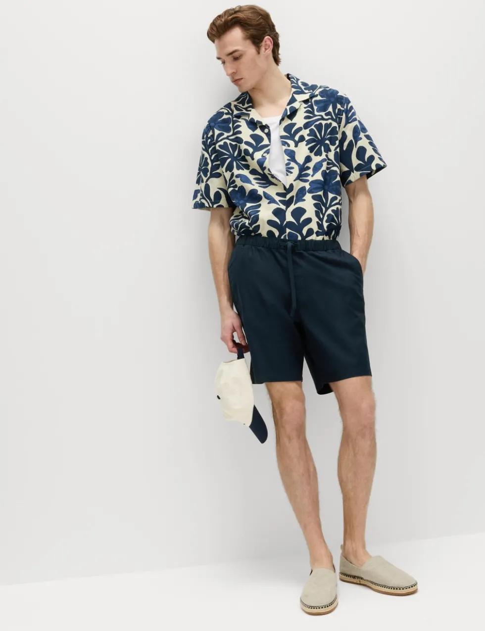 Cotton Linen Blend Stretch Shorts