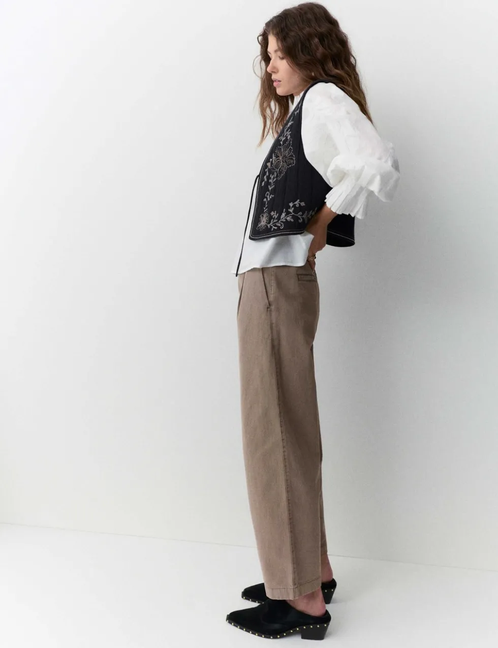 Cotton Pleat Front Barrel Leg Trousers