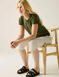 Cotton Rich Bayletta Capri Shorts