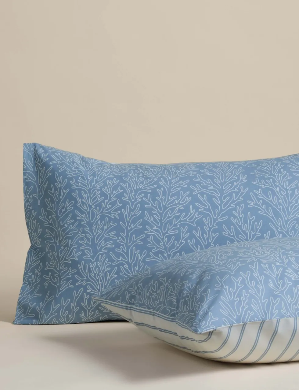 Cotton Rich Coral Printed Bedding Set