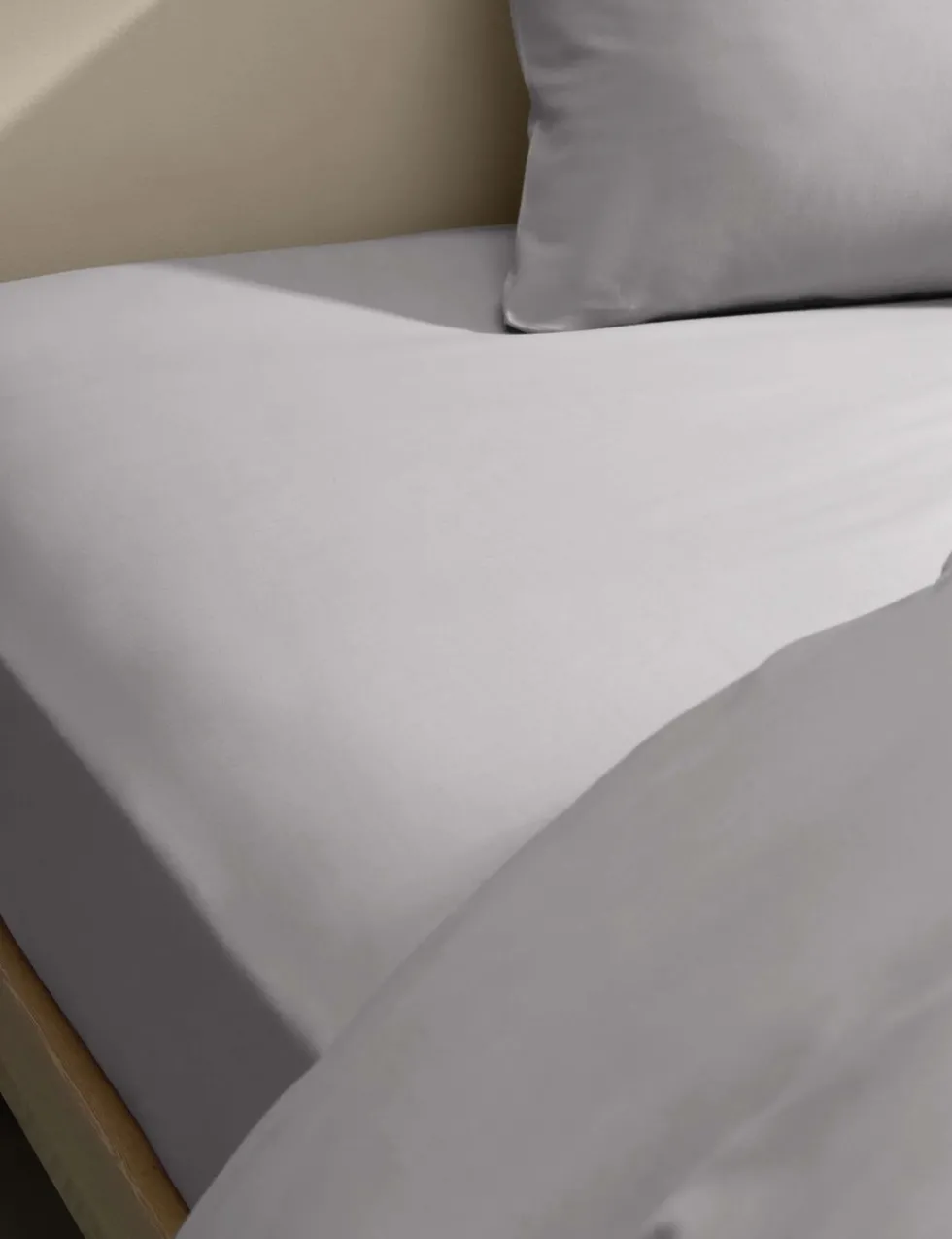 Cotton Rich Extra Deep Fitted Sheet