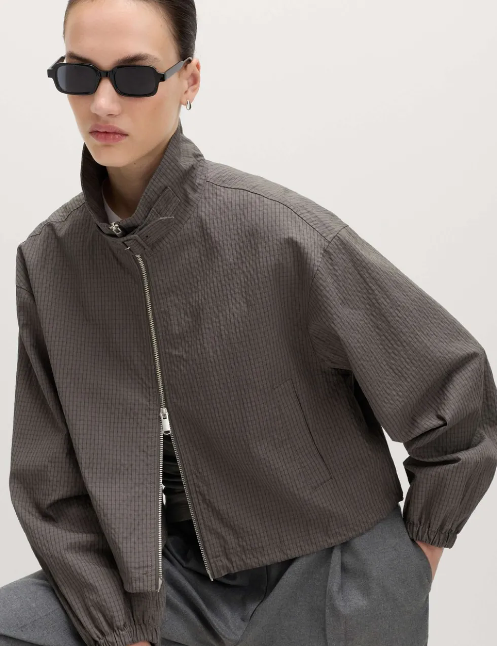 Cotton Rich Lightweight Buckle Short Jacket