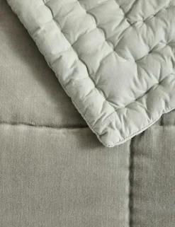 Cotton Velvet Quilted Bedspread