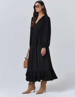 Crepe Broderie V-Neck Blouse