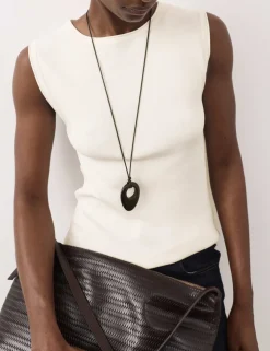 Crew Neck Fitted Knitted Vest