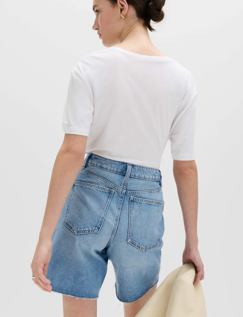 Denim Barrel Raw Hem Mid Rise Shorts
