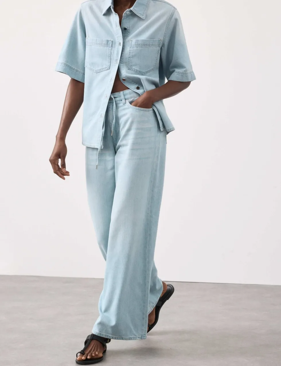 Drawstring Wide Leg Jeans