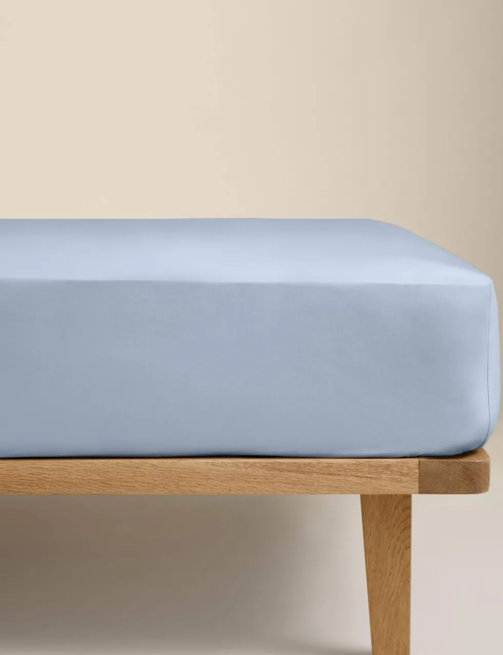 Egyptian Cotton 230 Thread Count Crisp Deeper Fitted Sheet
