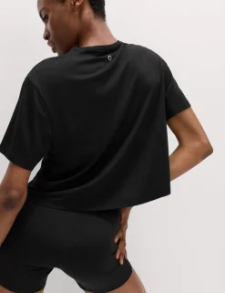 Essential Round Neck Boxy T-Shirt