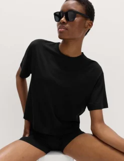 Essential Round Neck Boxy T-Shirt