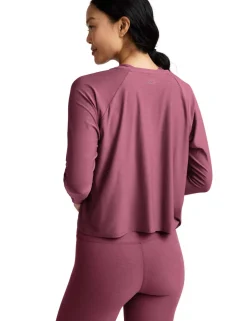 Featherweight Daydreamer Crew Neck Yoga Top