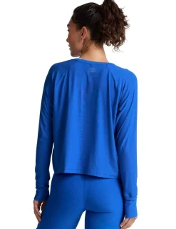 Featherweight Daydreamer Crew Neck Yoga Top