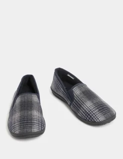 Fleece Lined Slippers with Freshfeet™