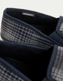 Fleece Lined Slippers with Freshfeet™
