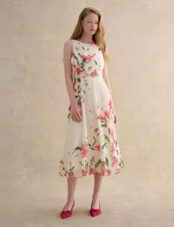 Floral Round Neck Knee Length Skater Dress